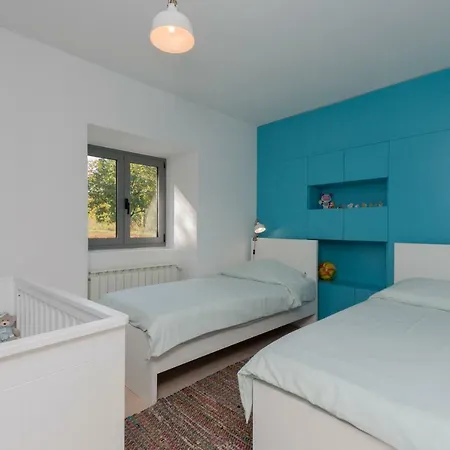 Stepancic - Large Garden And Heated Pool Labin