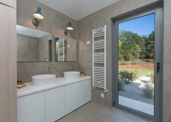 Stepancic - Large Garden And Heated Pool Villa Labin (Istria)