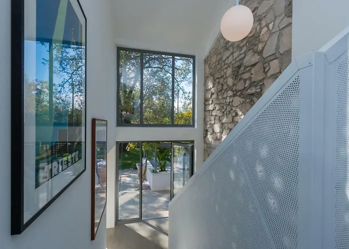 Stepancic - Large Garden And Heated Pool Villa