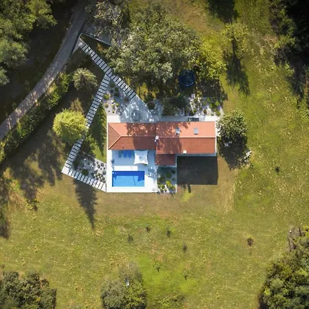 Vila Stepancic - Large Garden And Heated Pool *
