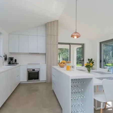 וילה Stepancic - Large Garden And Heated Pool לאבין